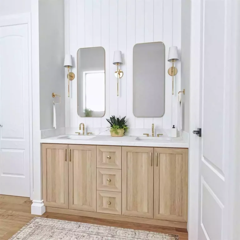 haystack-master-bath-03-768x768
